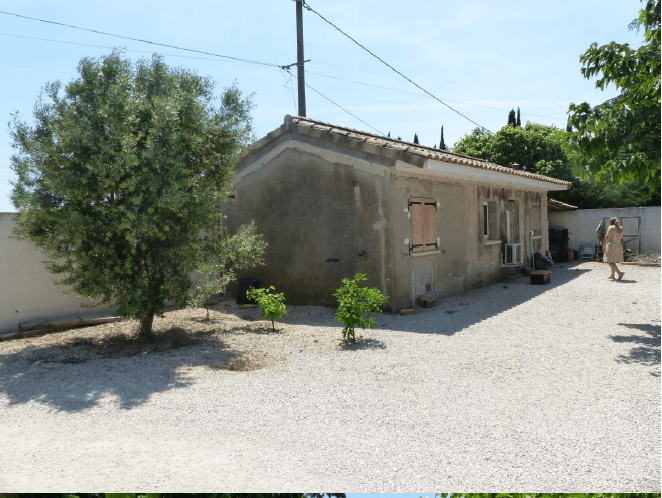 PARCELLE à NÎMES (1er LOT) et PARCELLE AVEC MAZET à BOUILLARGUES (2ème LOT)